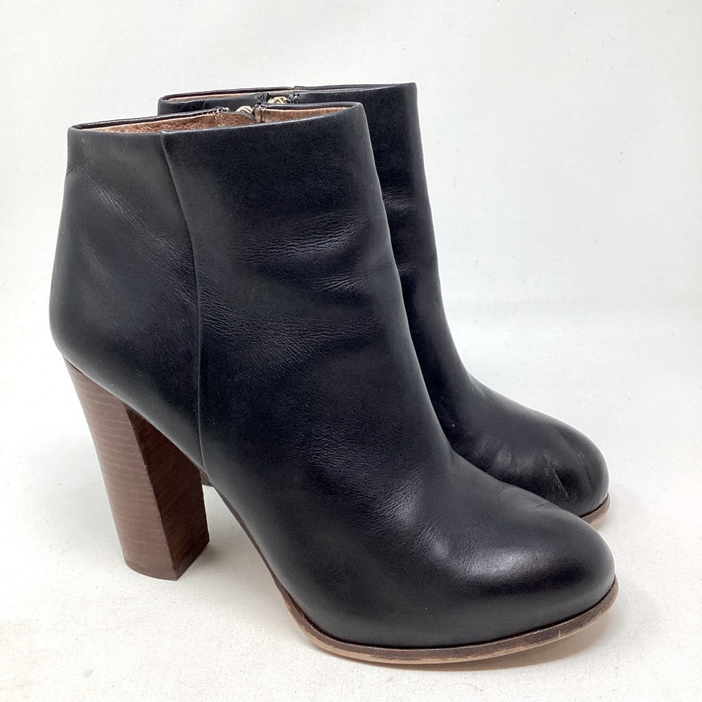 Vince Camuto Grenadine Black Silky Leather Boots Sz 8 1/2M
